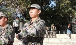 軍訓最新爆料文案短句,揭秘最新爆料背后的青春熱血